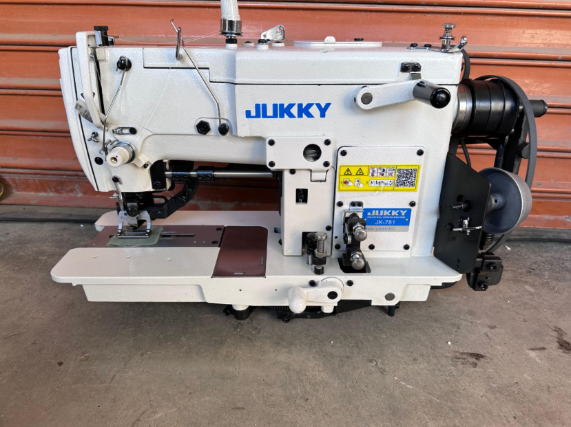 New JUKKY JK_781 button holing machine
