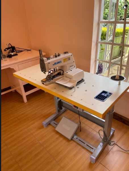 New JUKI MB_373NS button attaching machine