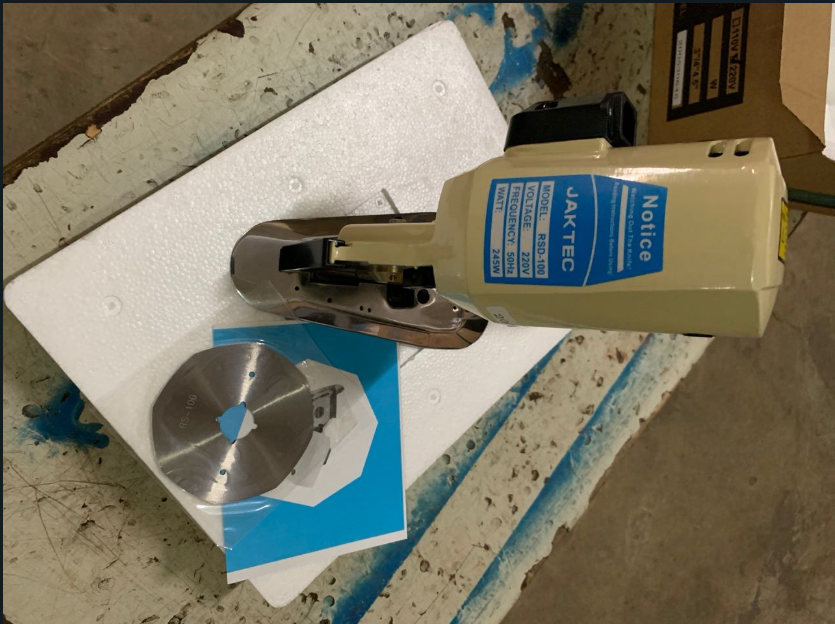 Jaktec Round knife fabric cutter