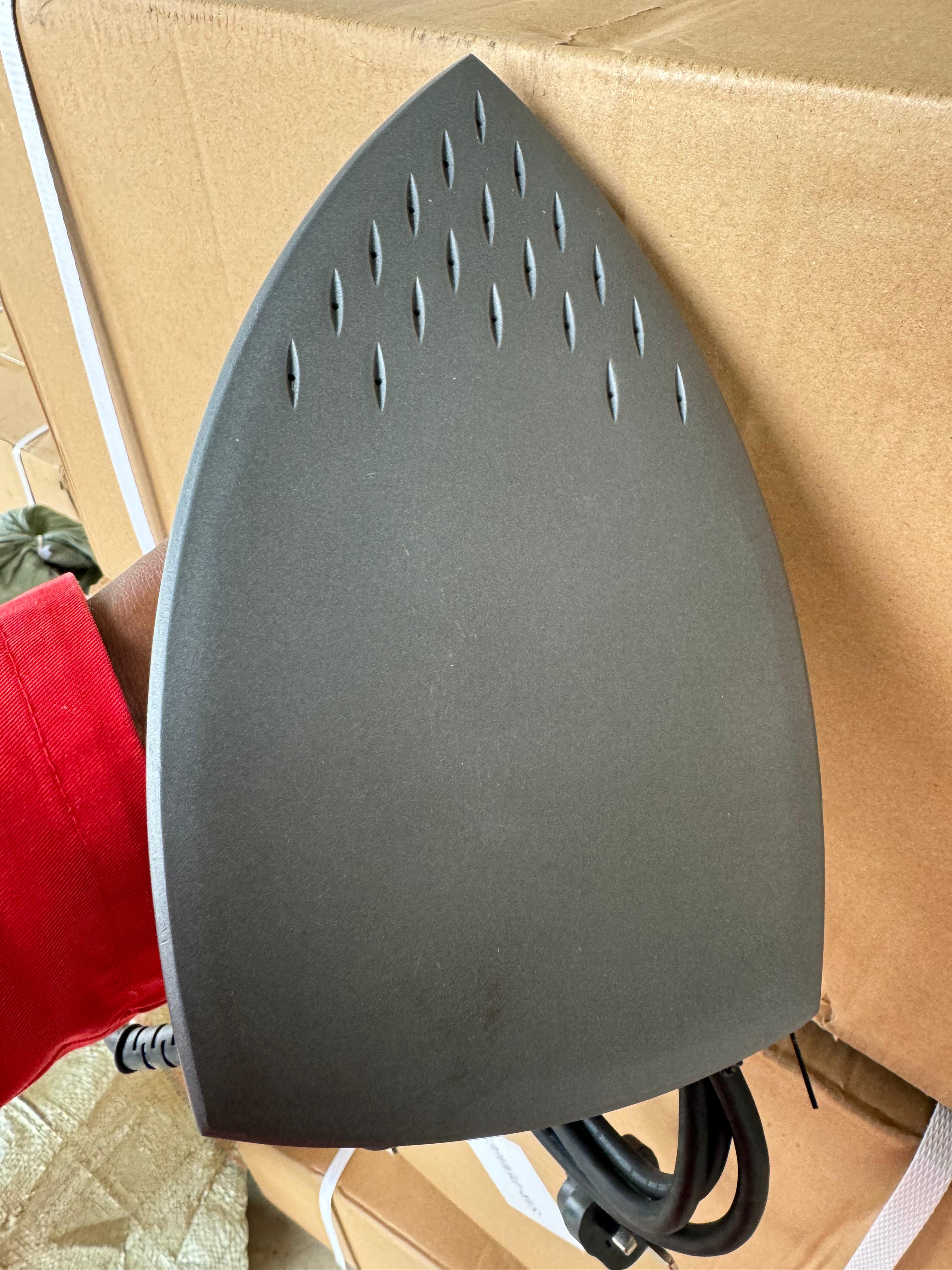 Silverstar steam iron box ES-300L