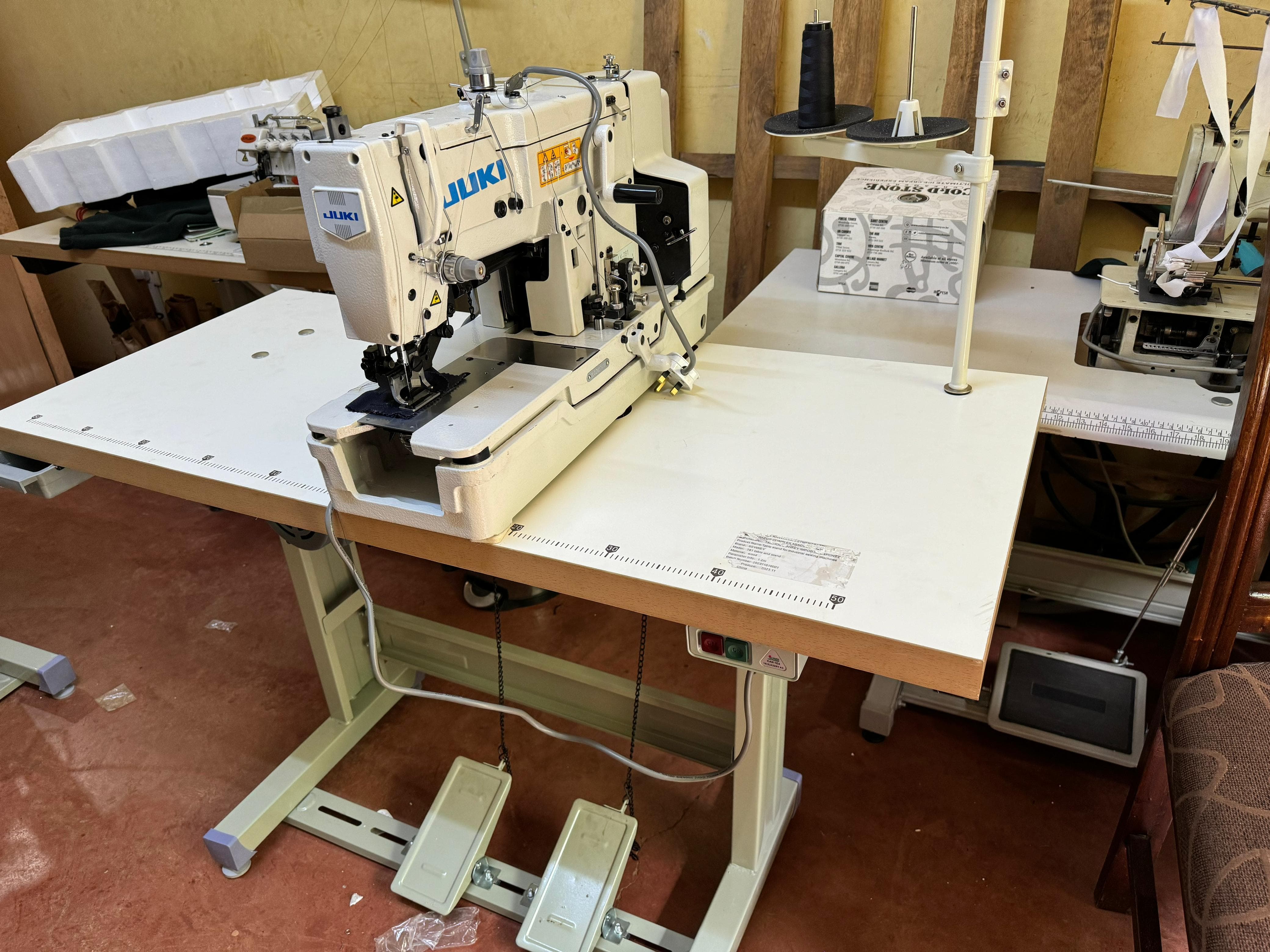 New JUKI LK-781 button holing machine